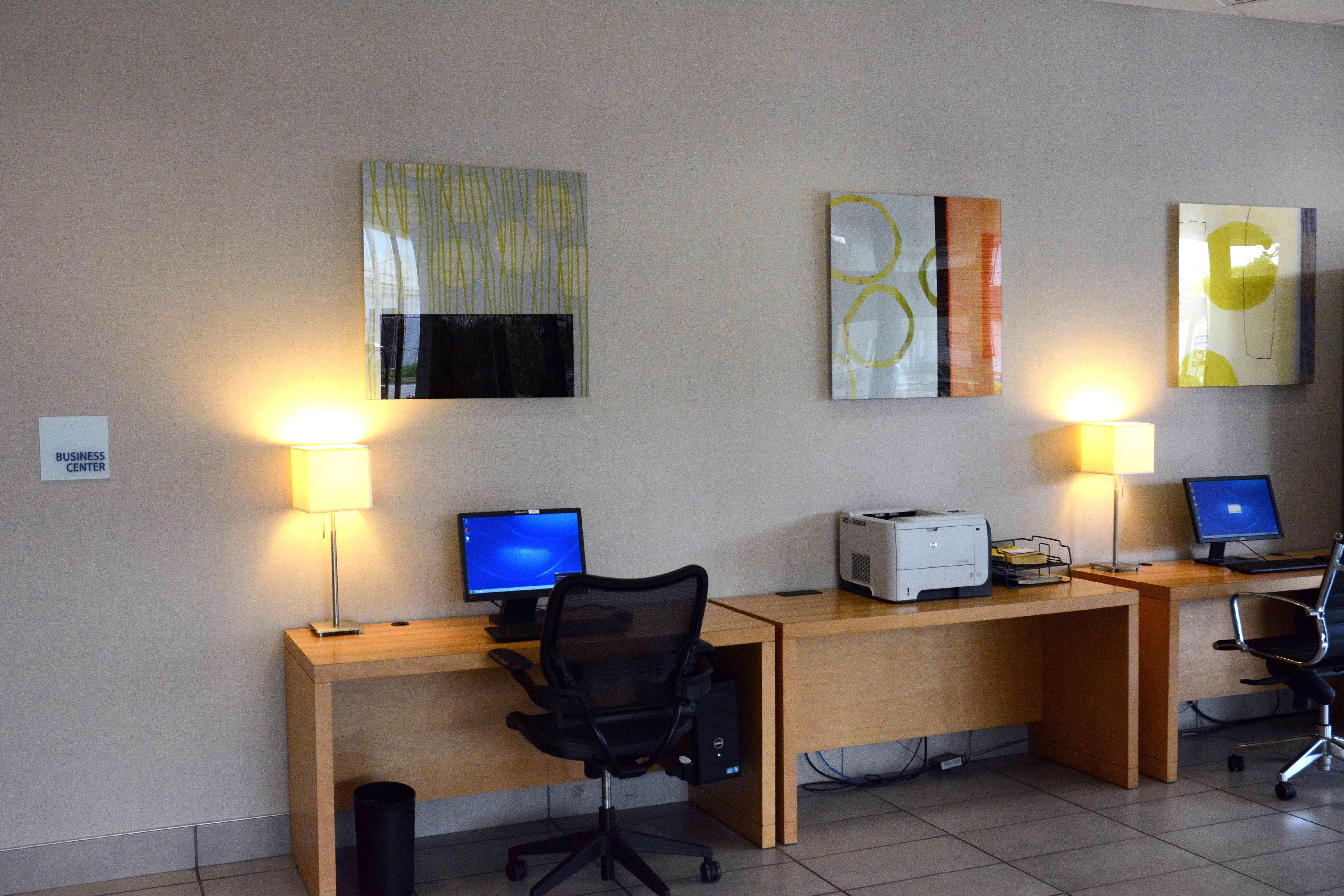 Holiday Inn Express Stamford, An Ihg Hotel Exterior foto