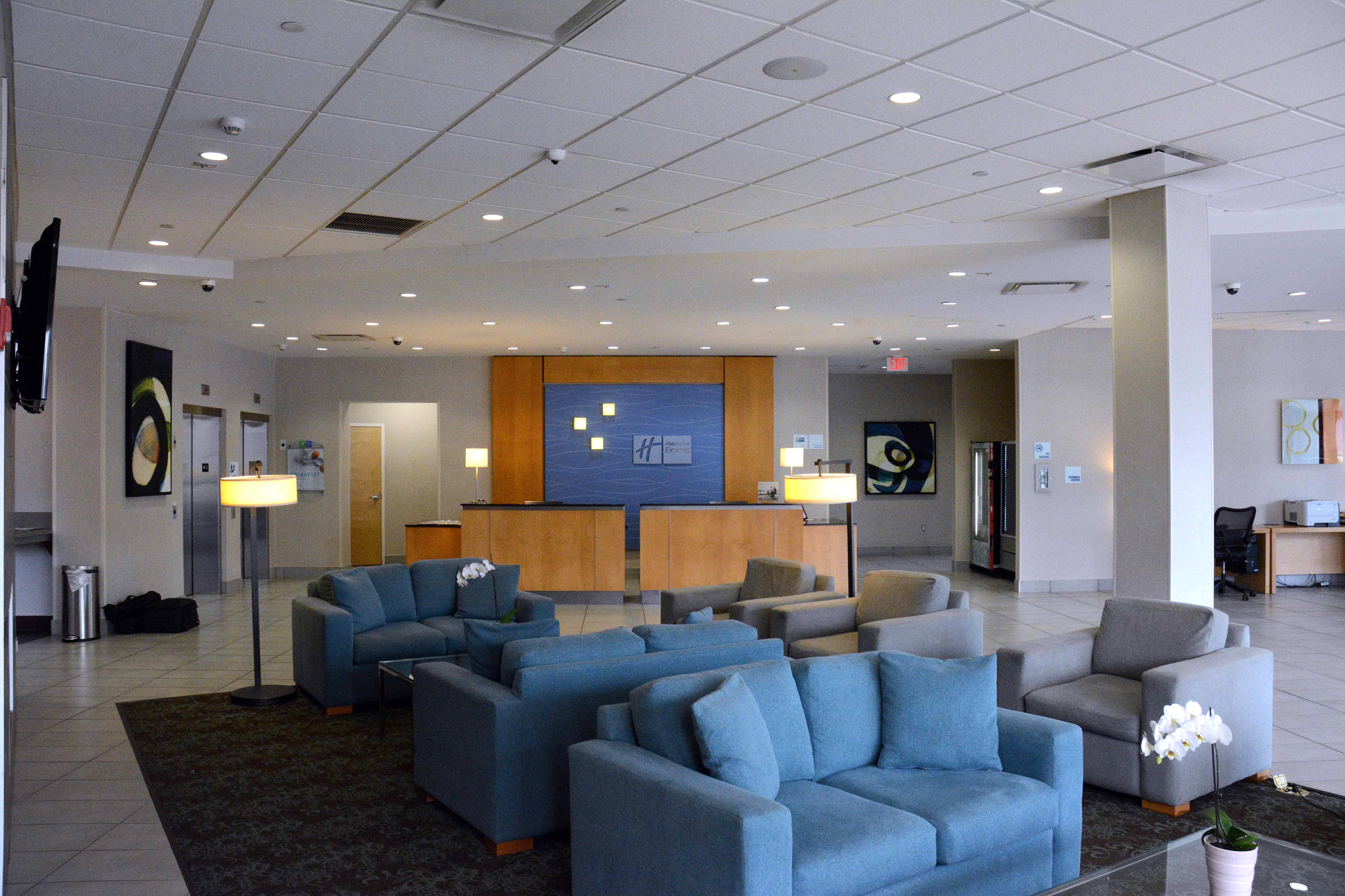 Holiday Inn Express Stamford, An Ihg Hotel Exterior foto